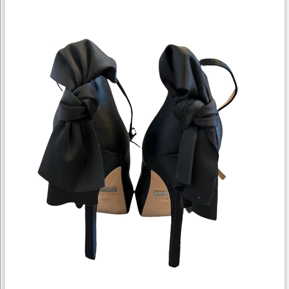 Badgley Mischka high heels size 6!